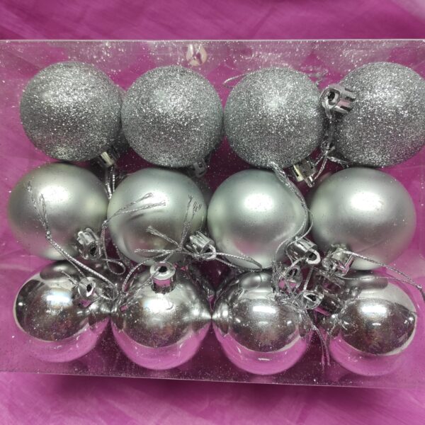 Cx. 24 Bolas de Natal 5cm Prata