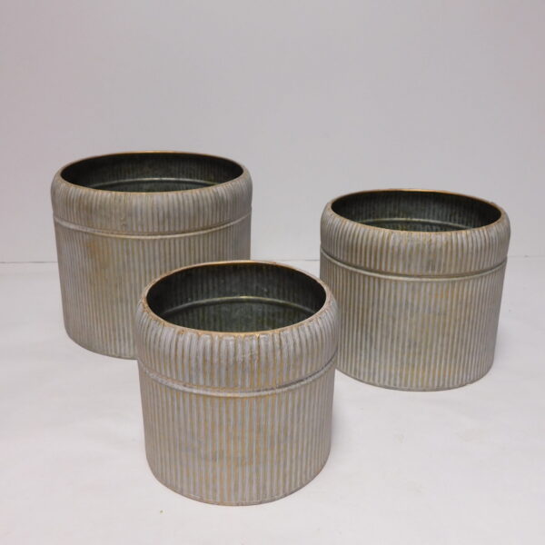 Conj. 3 Vasos de Metal  Red. D25Alt20